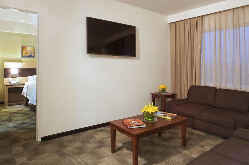 Hampton Inn By Hilton Silao-Aeropuerto, Mexico Exterior photo