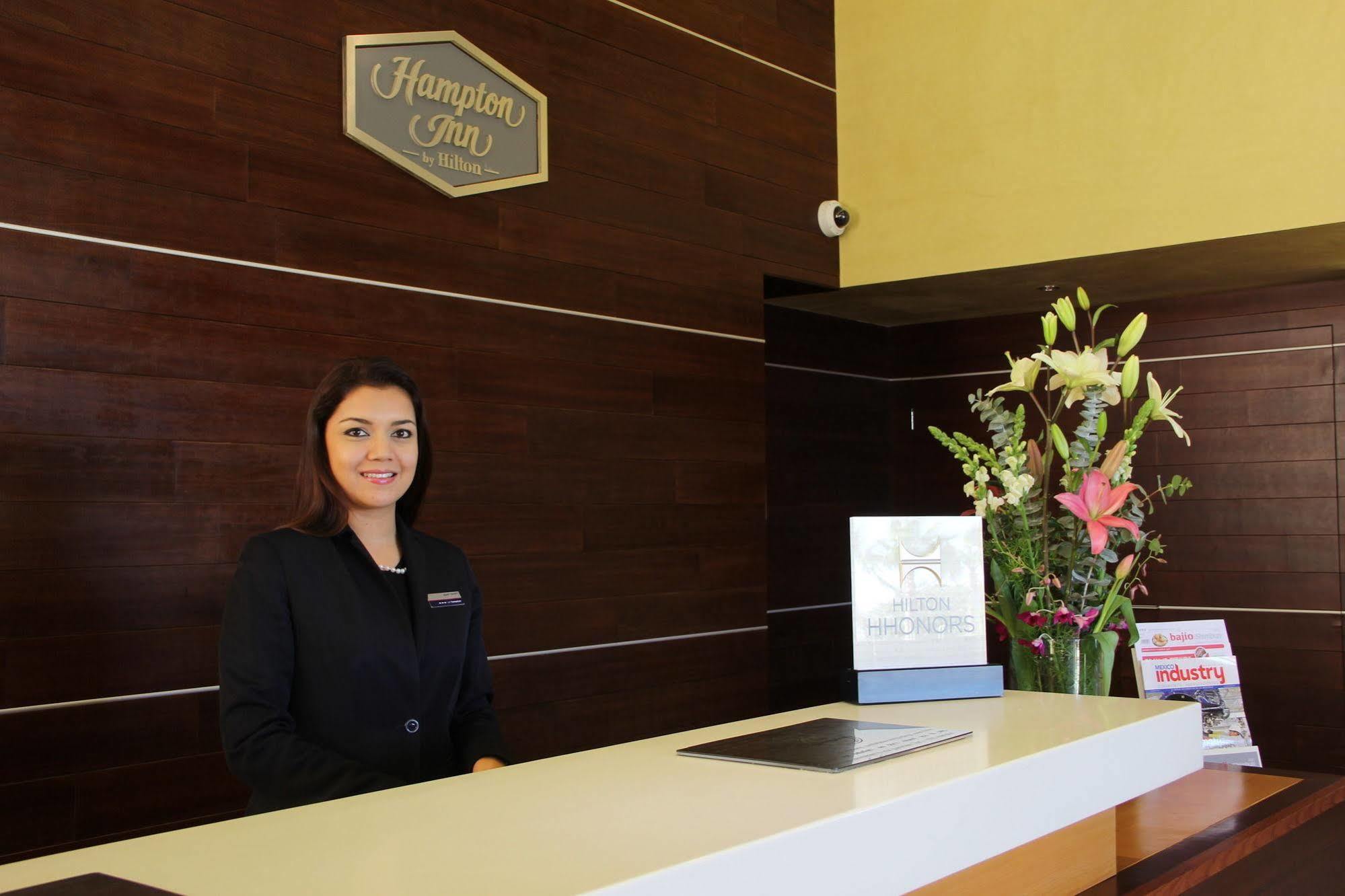 Hampton Inn By Hilton Silao-Aeropuerto, Mexico Exterior photo